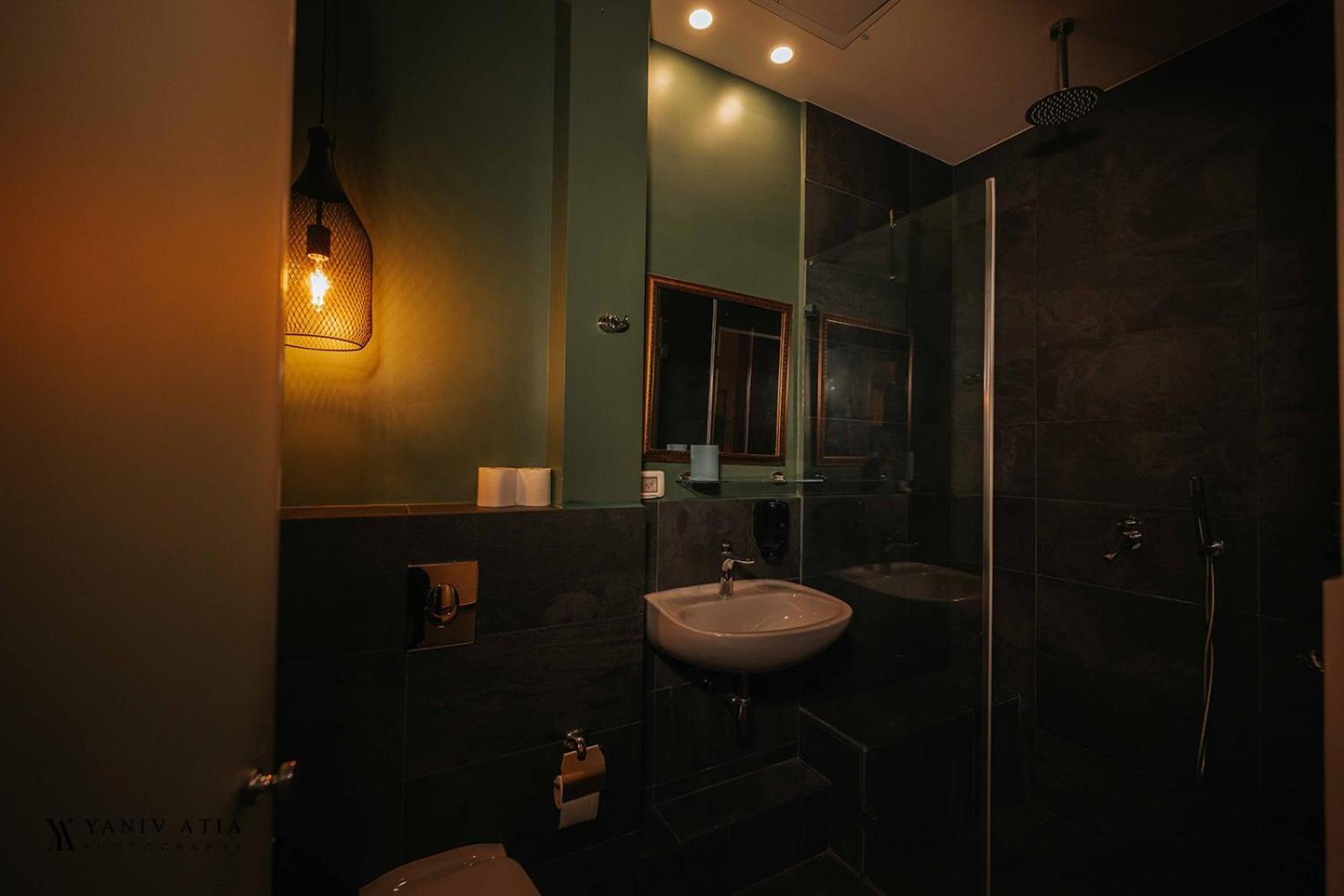 Inta Hotel (Adults Only) Tel Aviv Exteriör bild