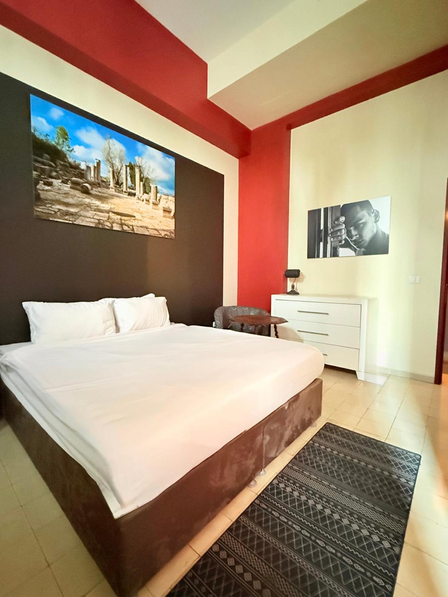 Inta Hotel (Adults Only) Tel Aviv Exteriör bild