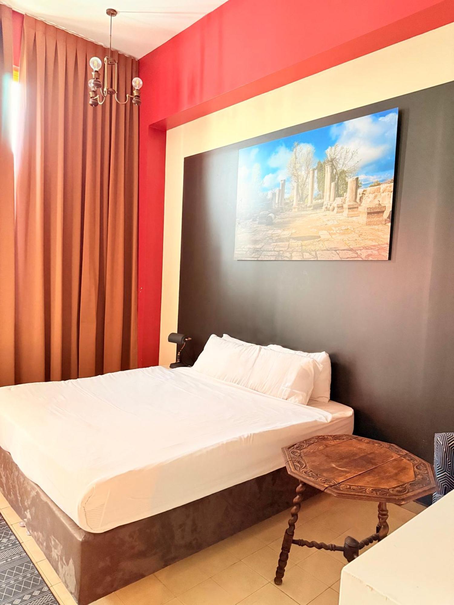 Inta Hotel (Adults Only) Tel Aviv Exteriör bild